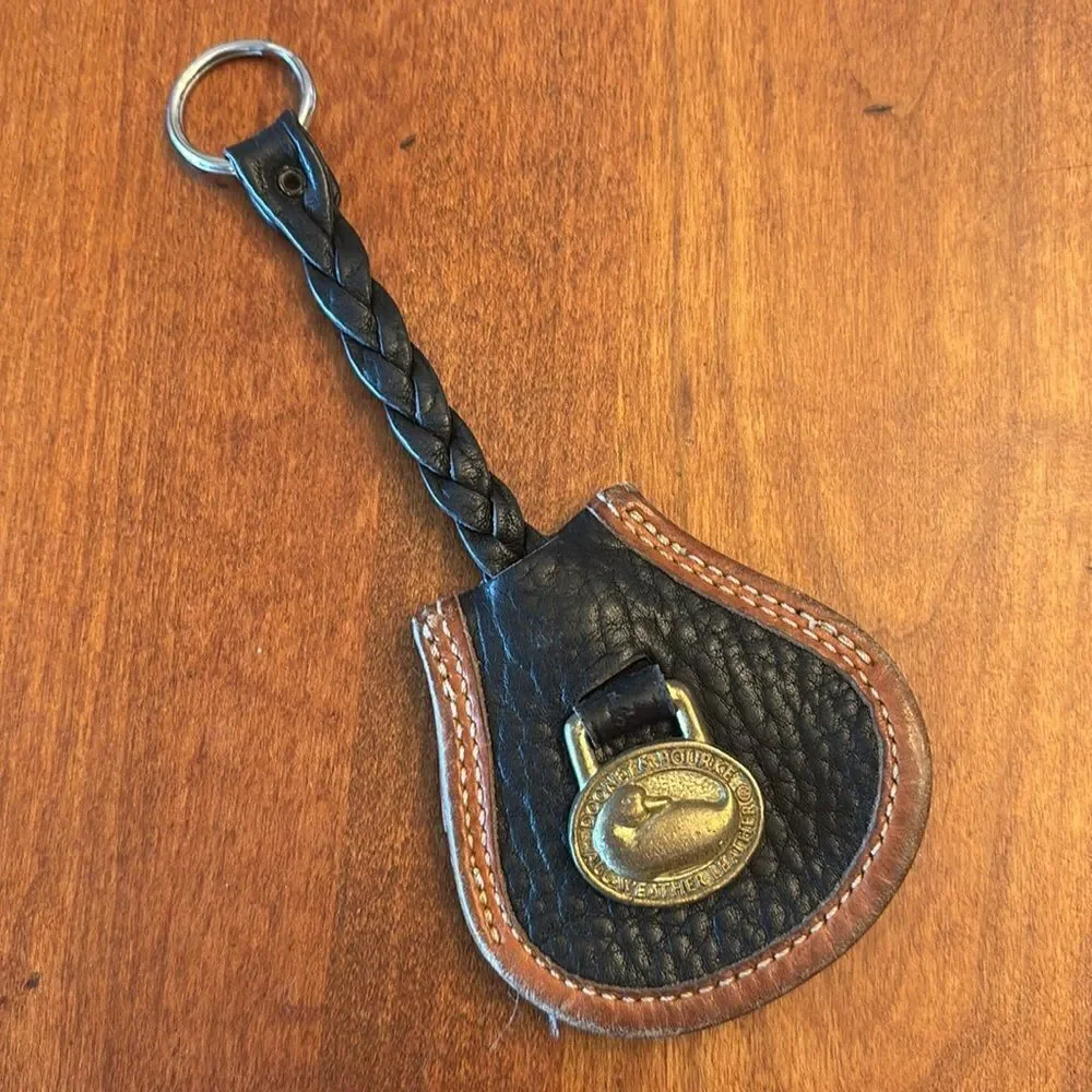 Vintage 80's DOONEY & BOURKE Black All Weather leather / Brass Logo key chain fo